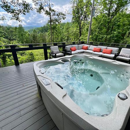 Experience Luxury At Smoky Mountain Hideaway, Just 5 Miles From Downtown Gatlinburg Villa Esterno foto