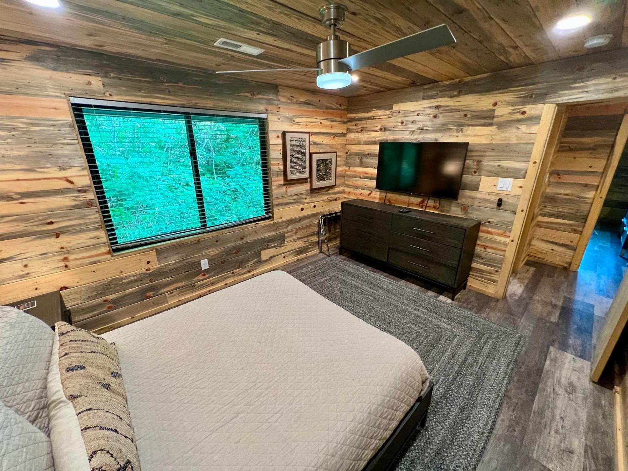 Experience Luxury At Smoky Mountain Hideaway, Just 5 Miles From Downtown Gatlinburg Villa Esterno foto