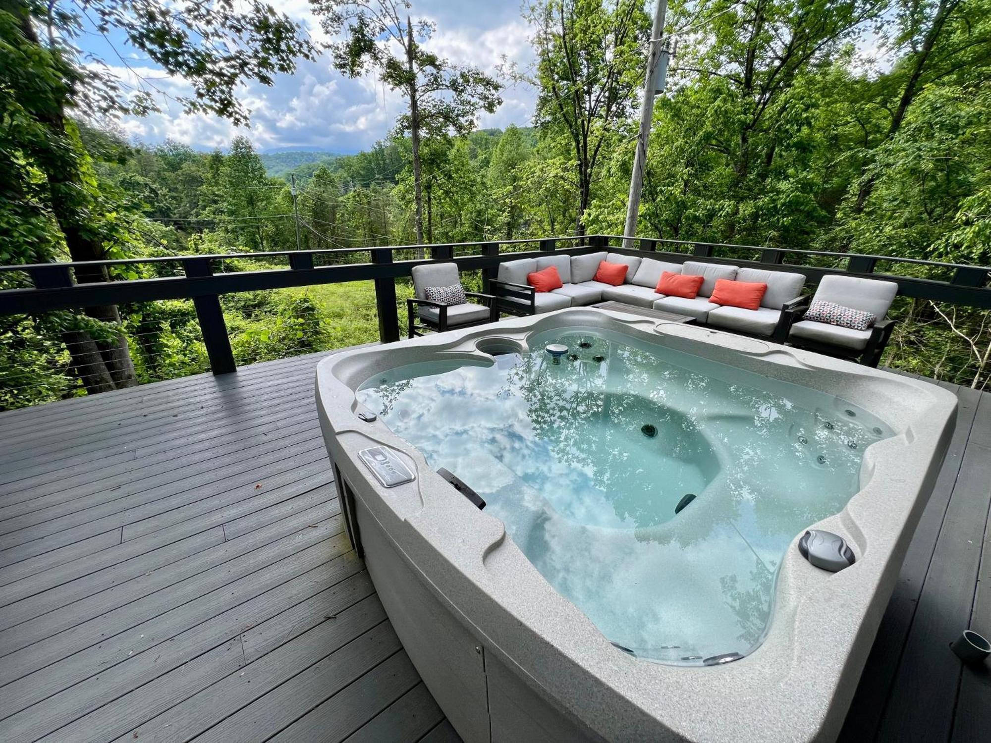 Experience Luxury At Smoky Mountain Hideaway, Just 5 Miles From Downtown Gatlinburg Villa Esterno foto